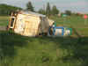 Semi Crash.jpg (87839 bytes)